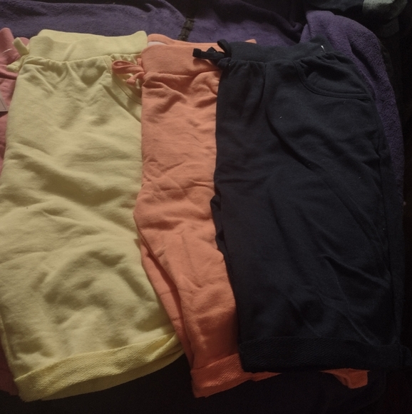 Miss Popular dress shorts - Picture 3 of 4